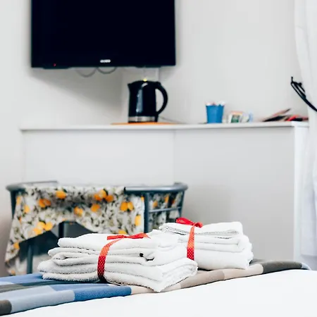 Bed & Breakfast La Casa Del Sole A Mergellina Naples